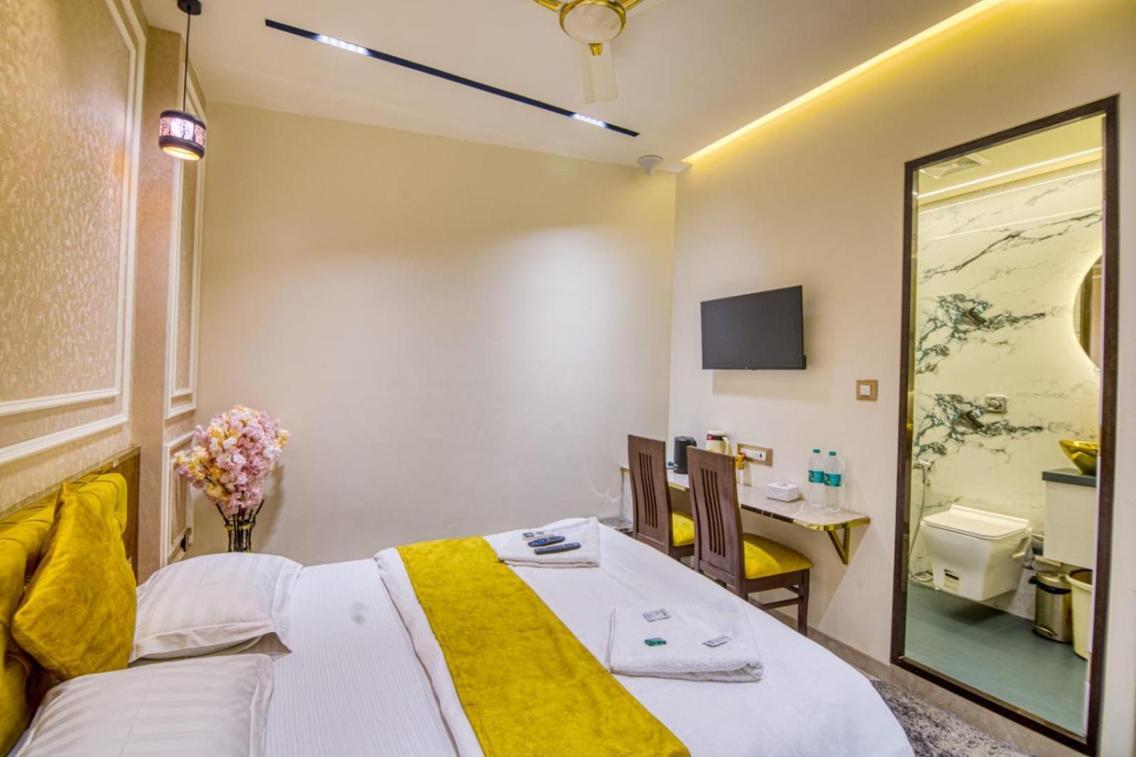 La Hotel Metro Near Bkc Mumbai Bagian luar foto